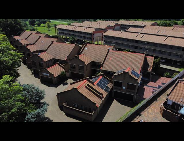 3 BEDROOM TOWNHOUSE FOR SALE IN THREE RIVERS